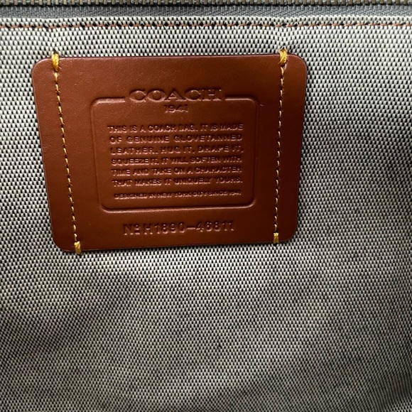 ⛄️SOLD Coach Rogue 31 With Pyramid Eye - Picture 14 of 16